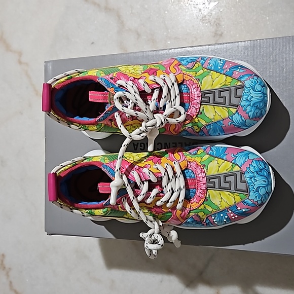 Versace chain reactions - Picture 4 of 6